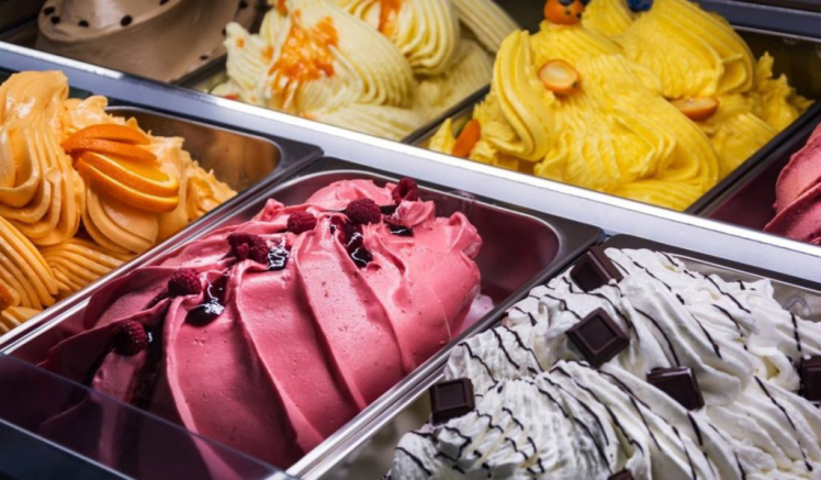 چگونه یک یخچال فریزر بستنی را تازه نگه می دارد؟